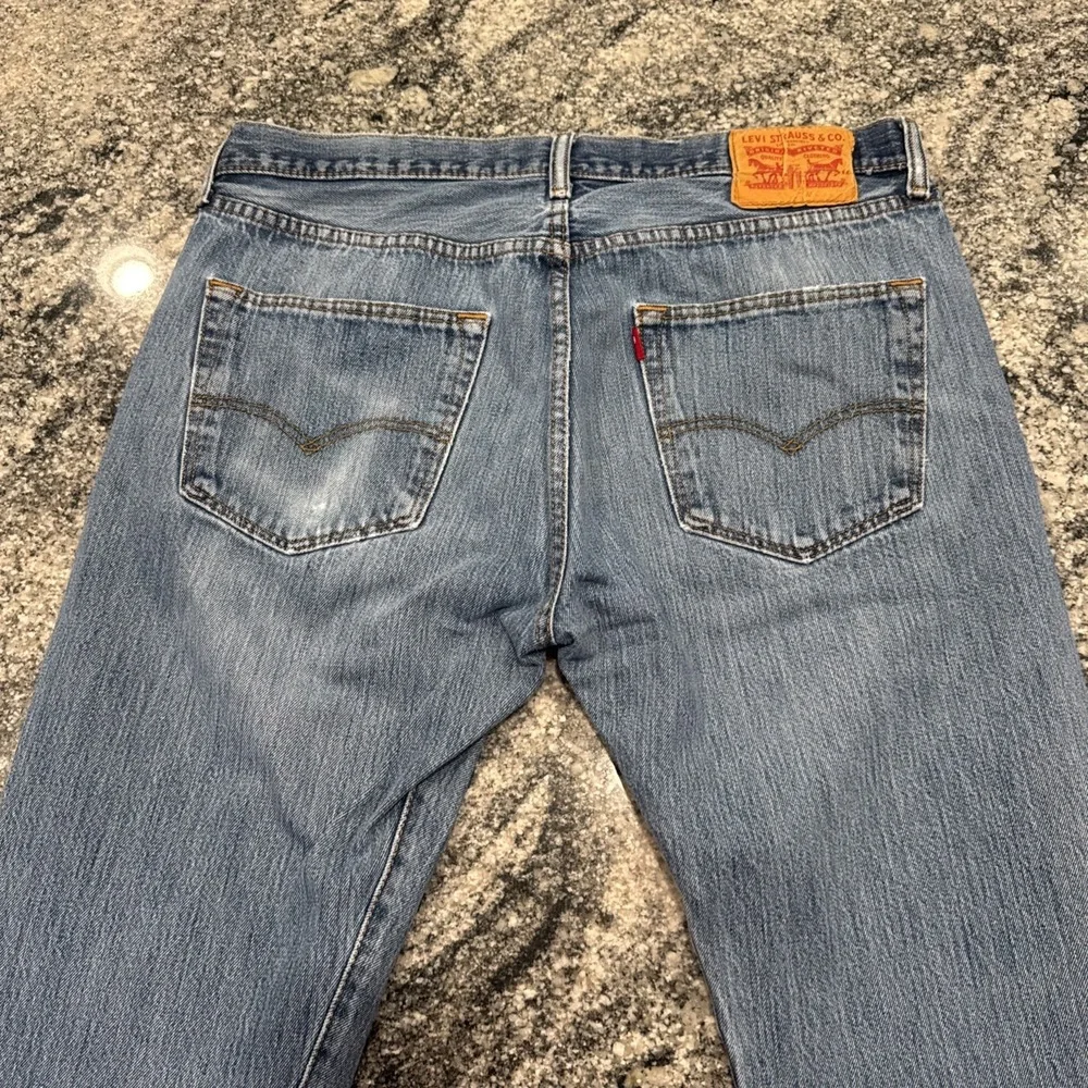 Levi's Jeans Mens 36x30 Blue 501 Straight Leg Button Fly‎ Denim Work Distressed
